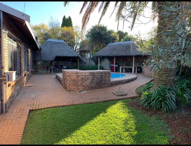3 BEDROOM HOUSE FOR SALE IN VANDERBIJLPARK SE 4